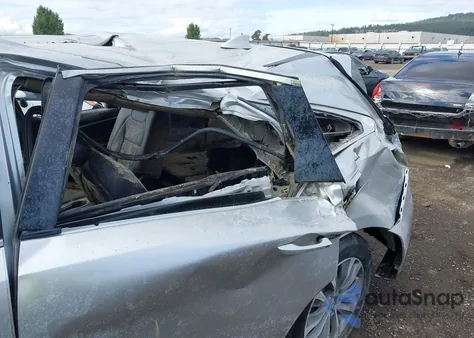 2014 Acura Mdx Technology Package z USA, uszkodzony, nr VIN 5FRYD4H44EB040093